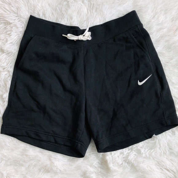 Nike Pants - ☀️Nike | Black Sweatpants Material Shorts